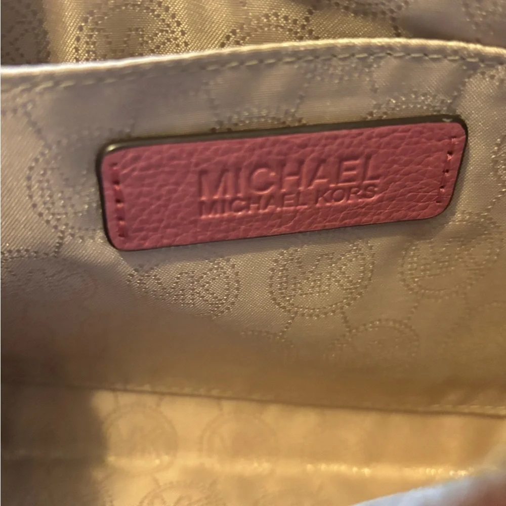 Michael Kors Bundle! Wristlet and Scarf